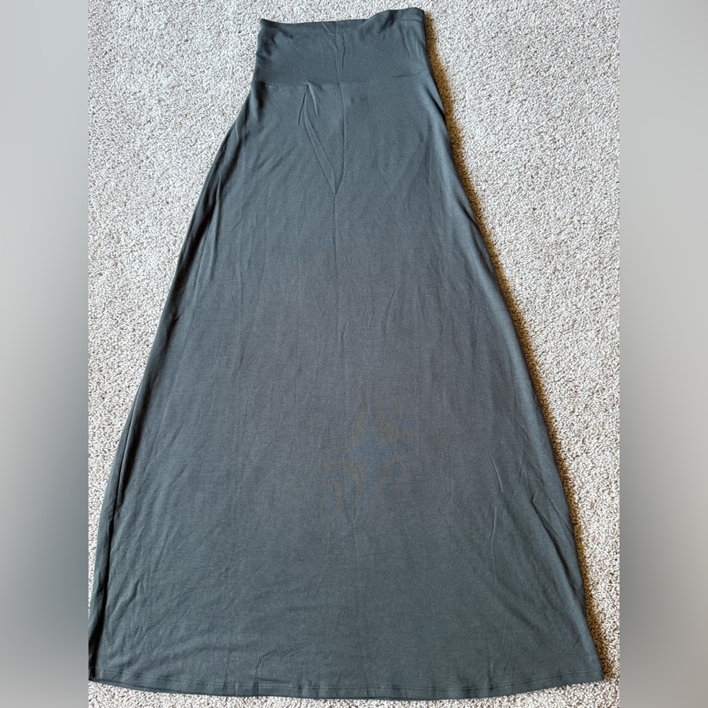 Zenana Outfitters Charcoal Maxi Skirt